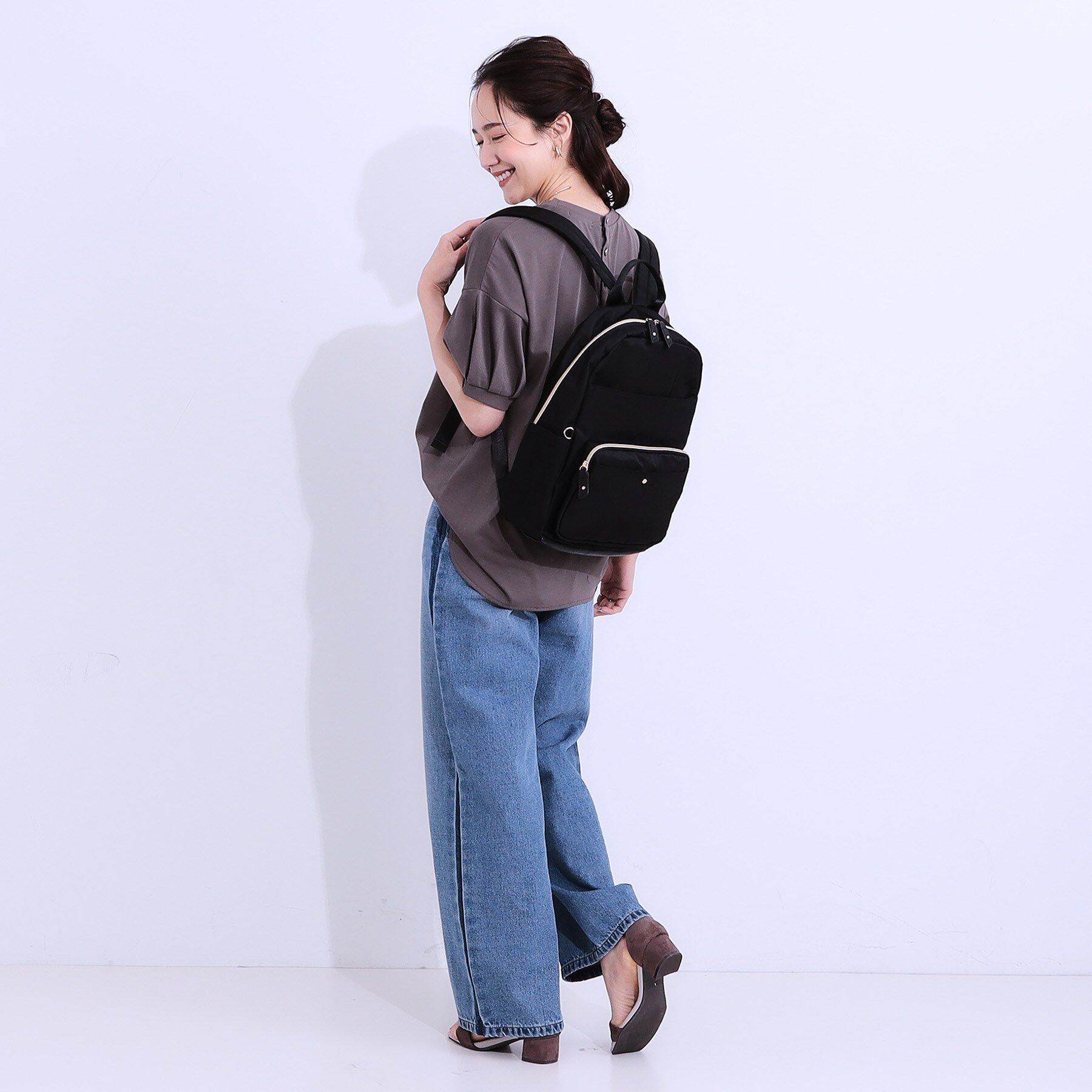 SHOO･LA･RUE「【撥水／背中ポケット】整理整頓できちゃうリュック」|リュック|