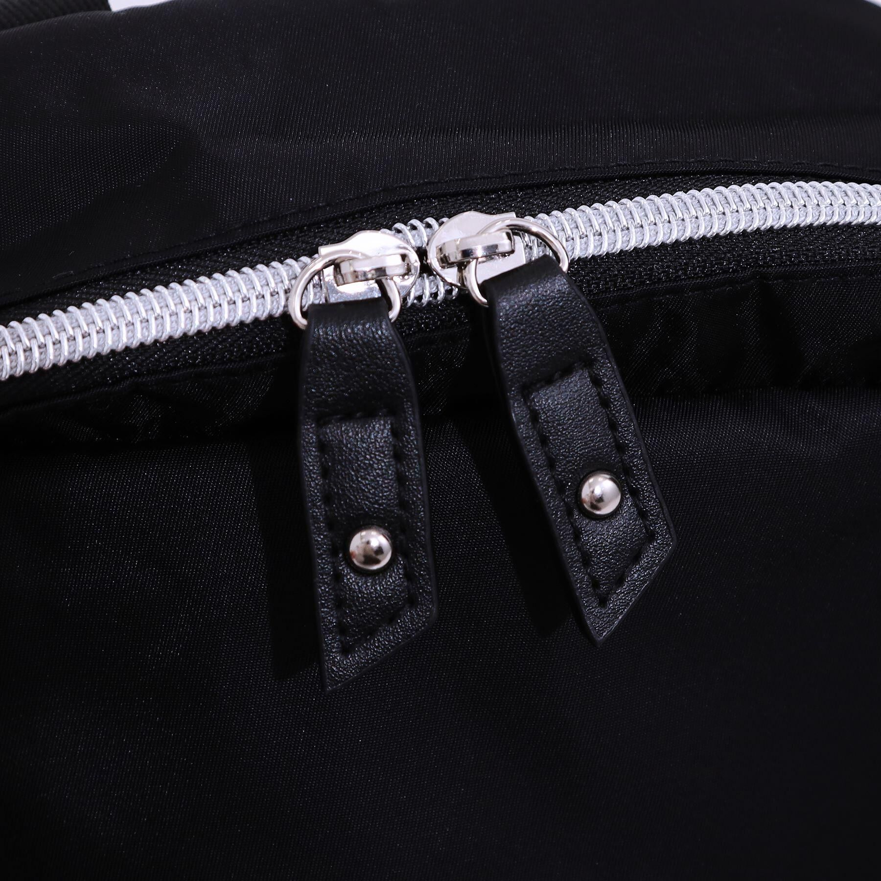 SHOO･LA･RUE「【撥水／背中ポケット】整理整頓できちゃうリュック」|リュック|