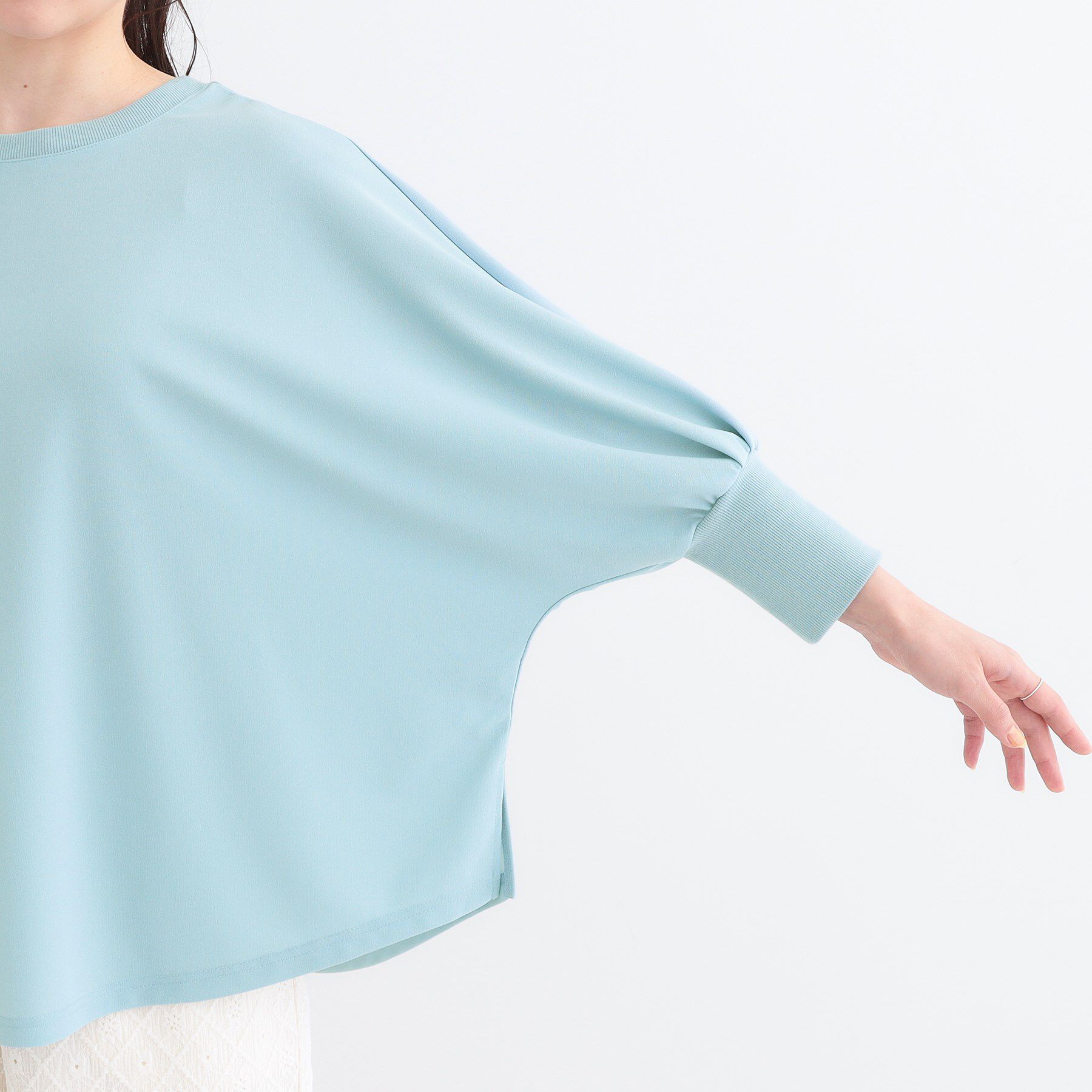 SHOO･LA･RUE「【洗える/S-LL】体型カバーにも ゆるりと着られる ドルマントップス」|Tシャツ・カットソー|