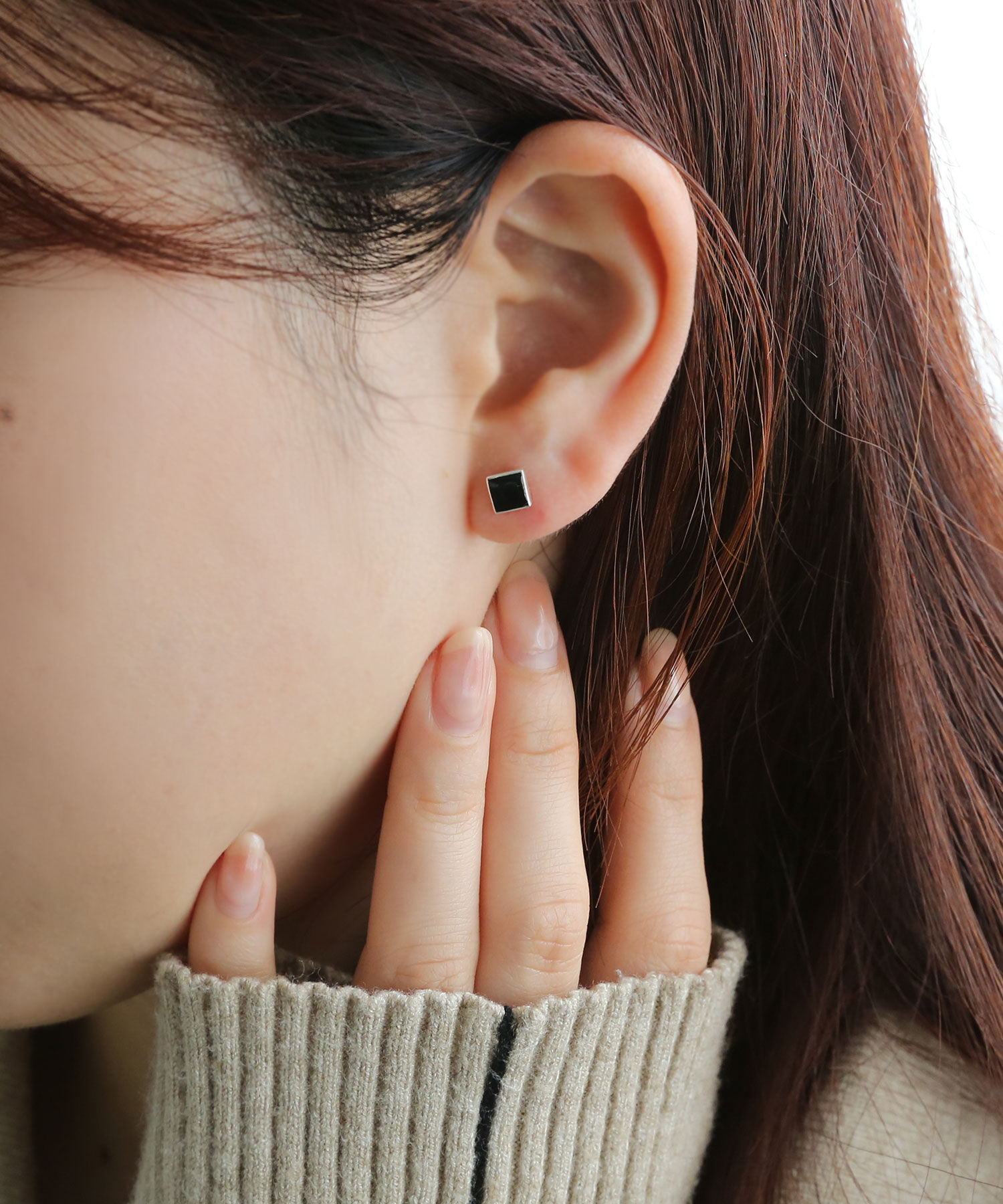  「[silver925]ミニスタッドピアス オニキス〈金属アレルギー対応〉」|ピアス|スクエア