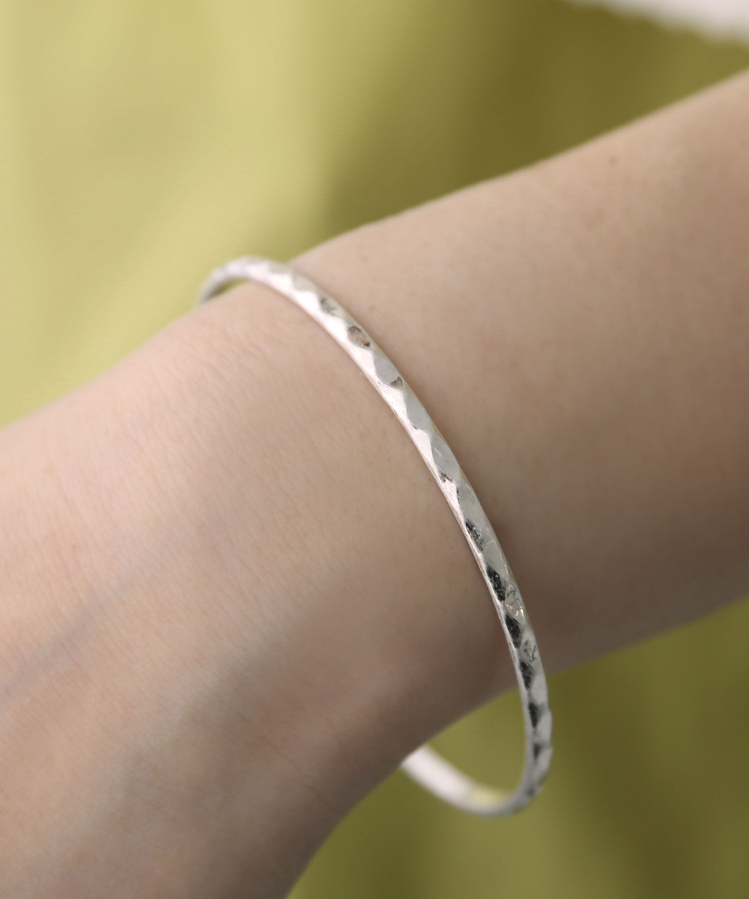  「槌目 クローズサークルバングル」|ブレスレット・バングル|