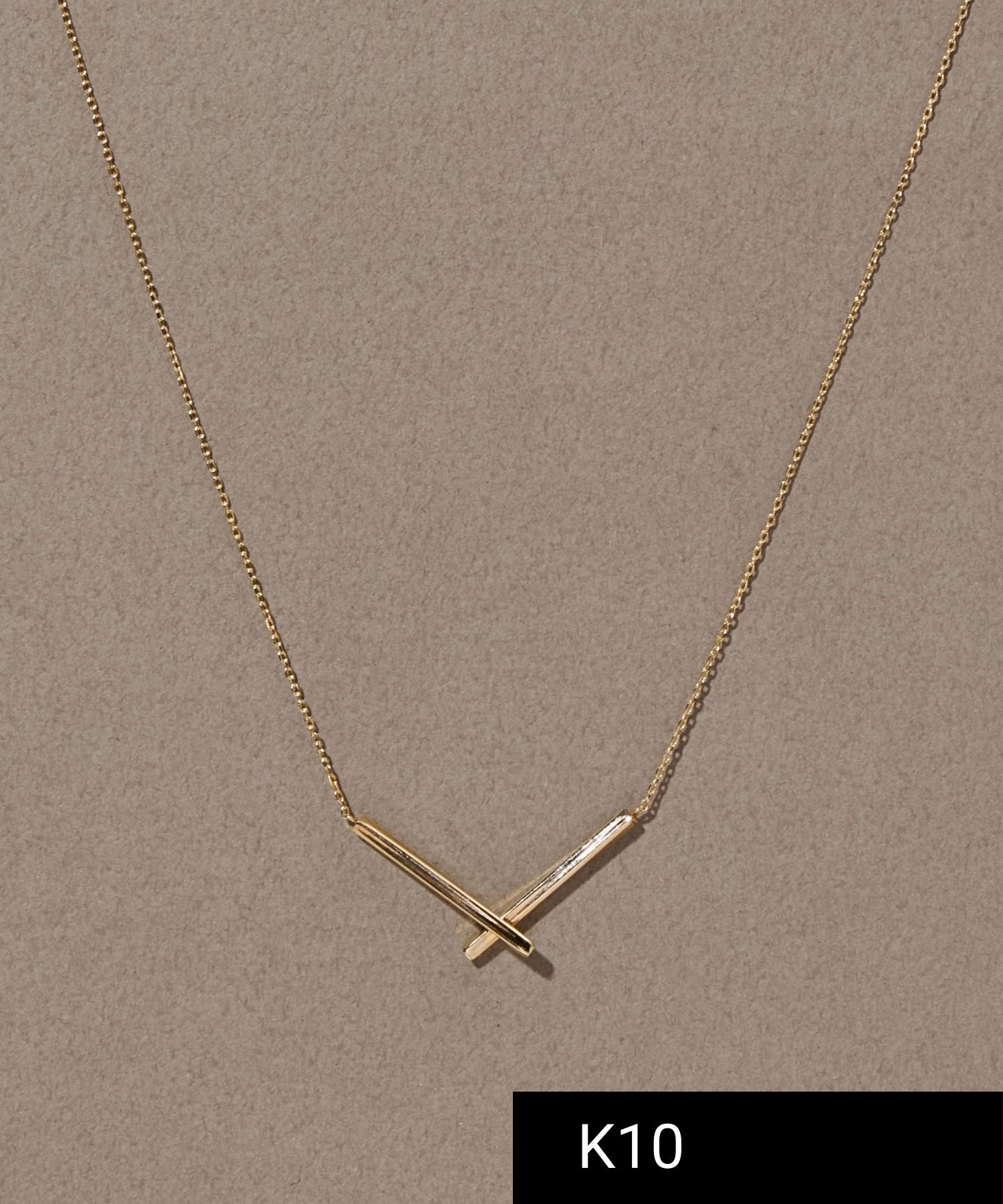 JUPITER「【K10】Vラインネックレス　＜長さ調整可能：36.1cm,最長: 39.6cm>」|ネックレス|ゴールド