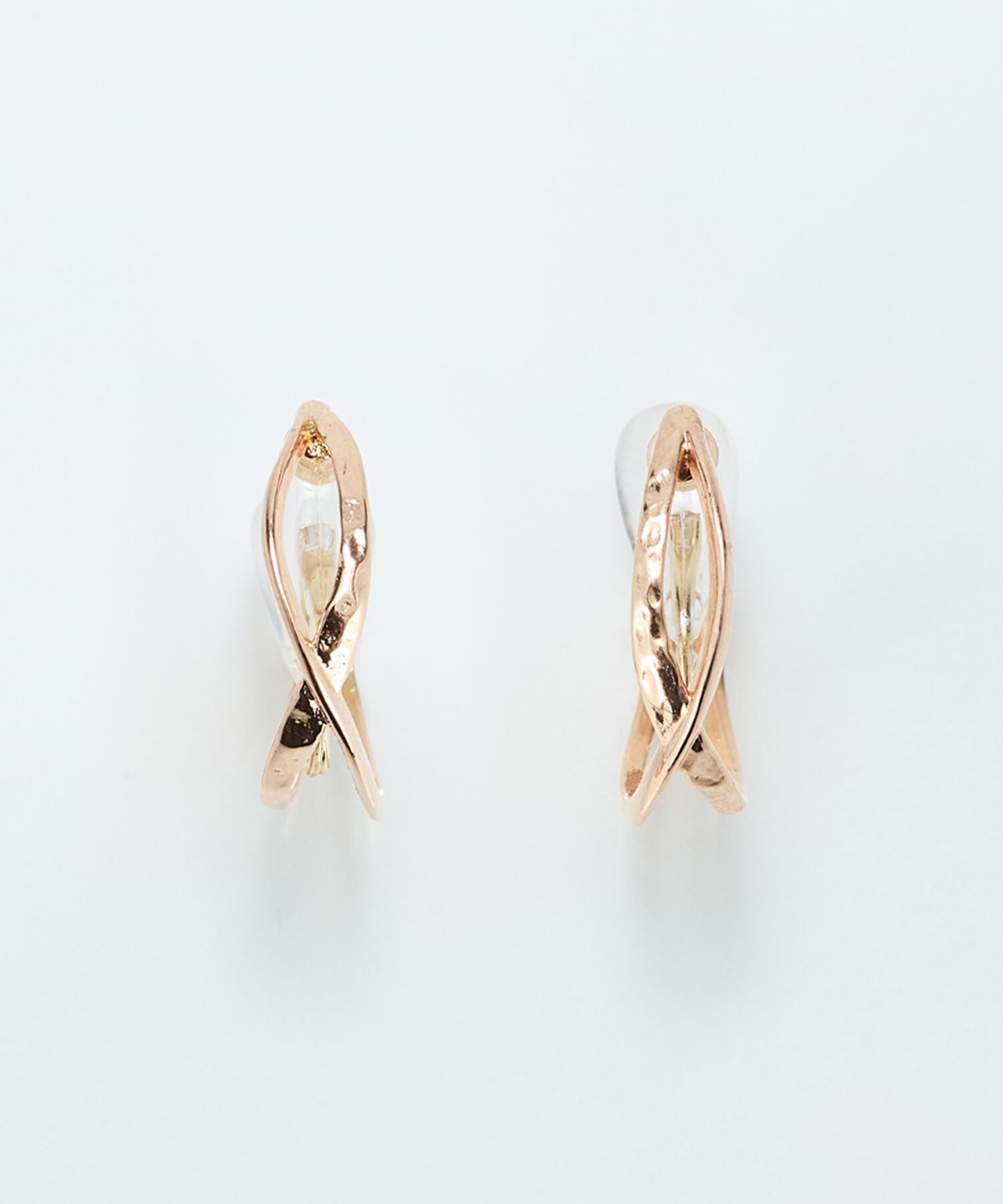 Phoebe「【シリーズ累計販売10000点突破】痛くないシリーズ クロスフープクリスタルループフィットイヤリング」|イヤリング|