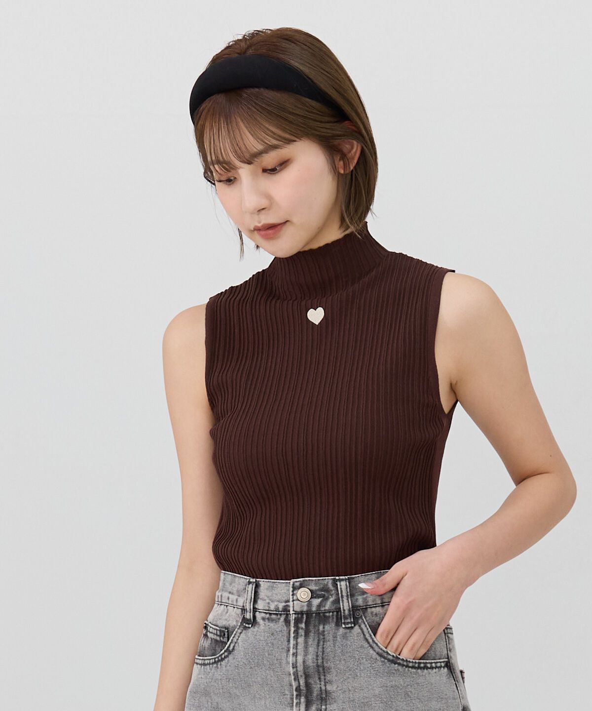 REDYAZEL「ハート刺繍ノースリーブリブニット」|ニット・セーター|