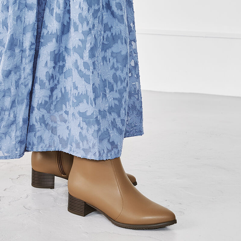 WA Oriental TRaffic「ポインテッドトゥ切替ヒールブーツ/22405」|ショートブーツ|