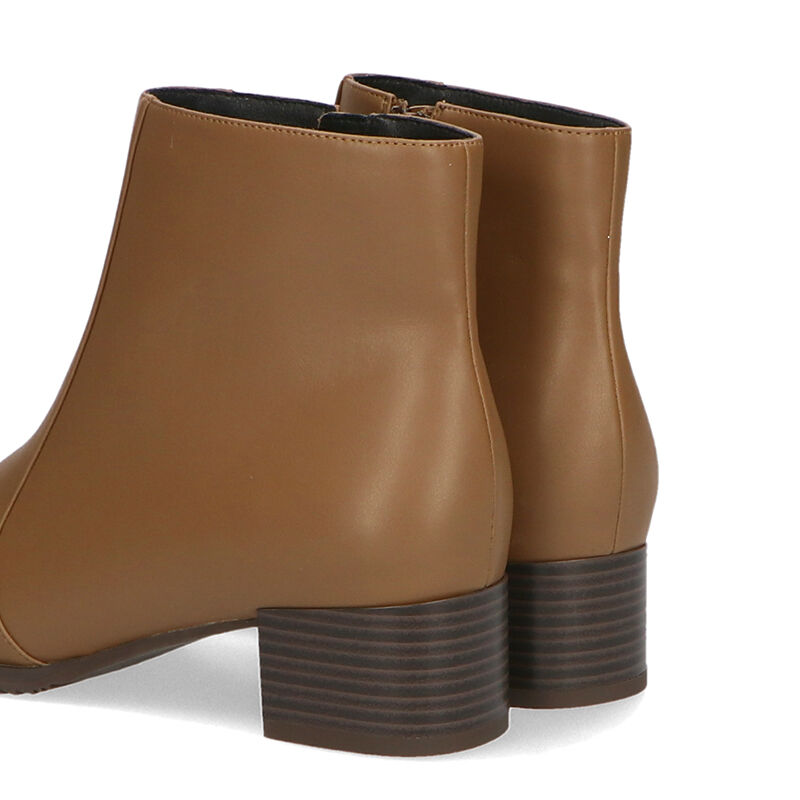 WA Oriental TRaffic「ポインテッドトゥ切替ヒールブーツ/22405」|ショートブーツ|