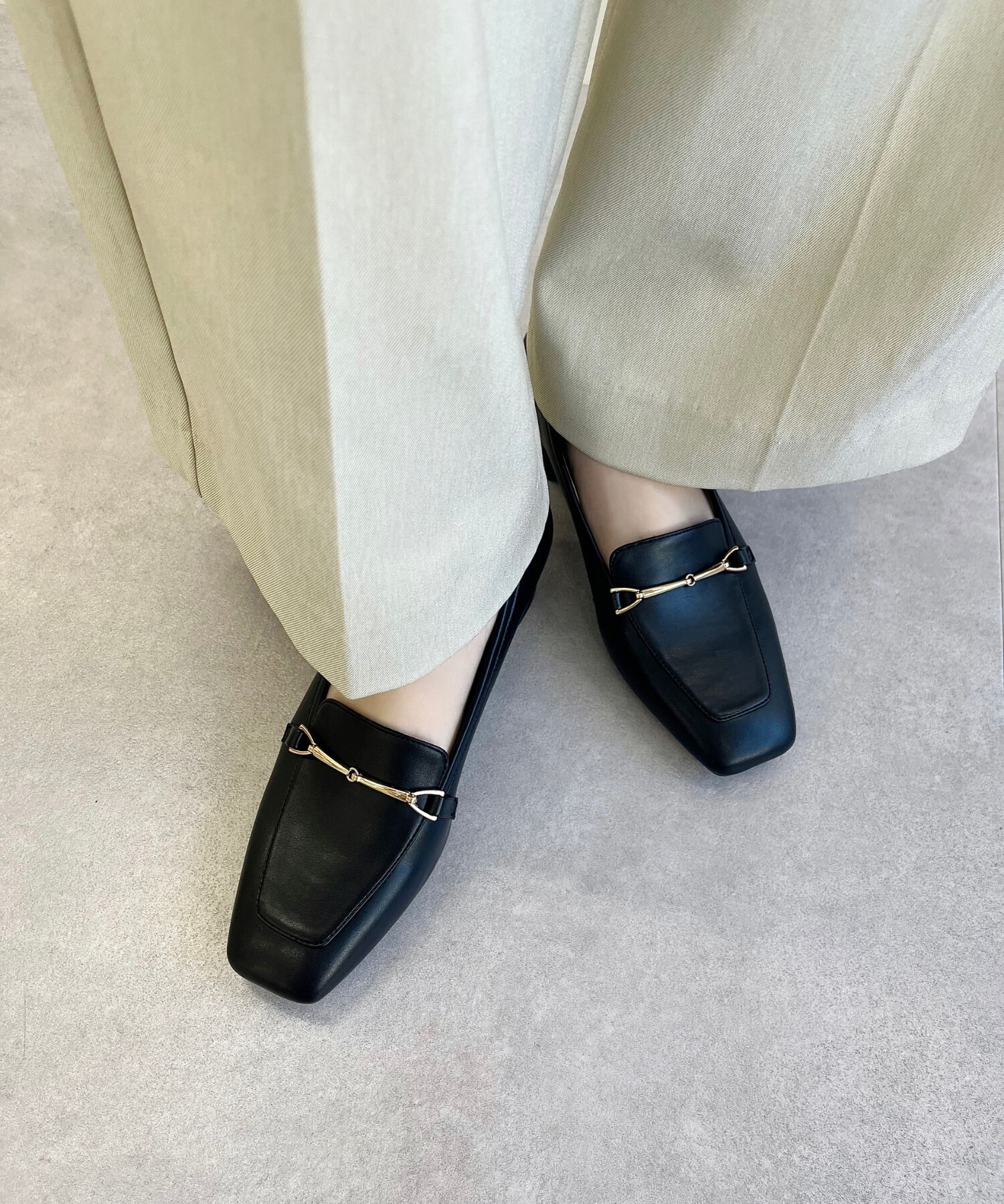 WA Oriental TRaffic「●人気シリーズ●メタリックラインビットヒールローファー/52101 ローファー」|パンプス|