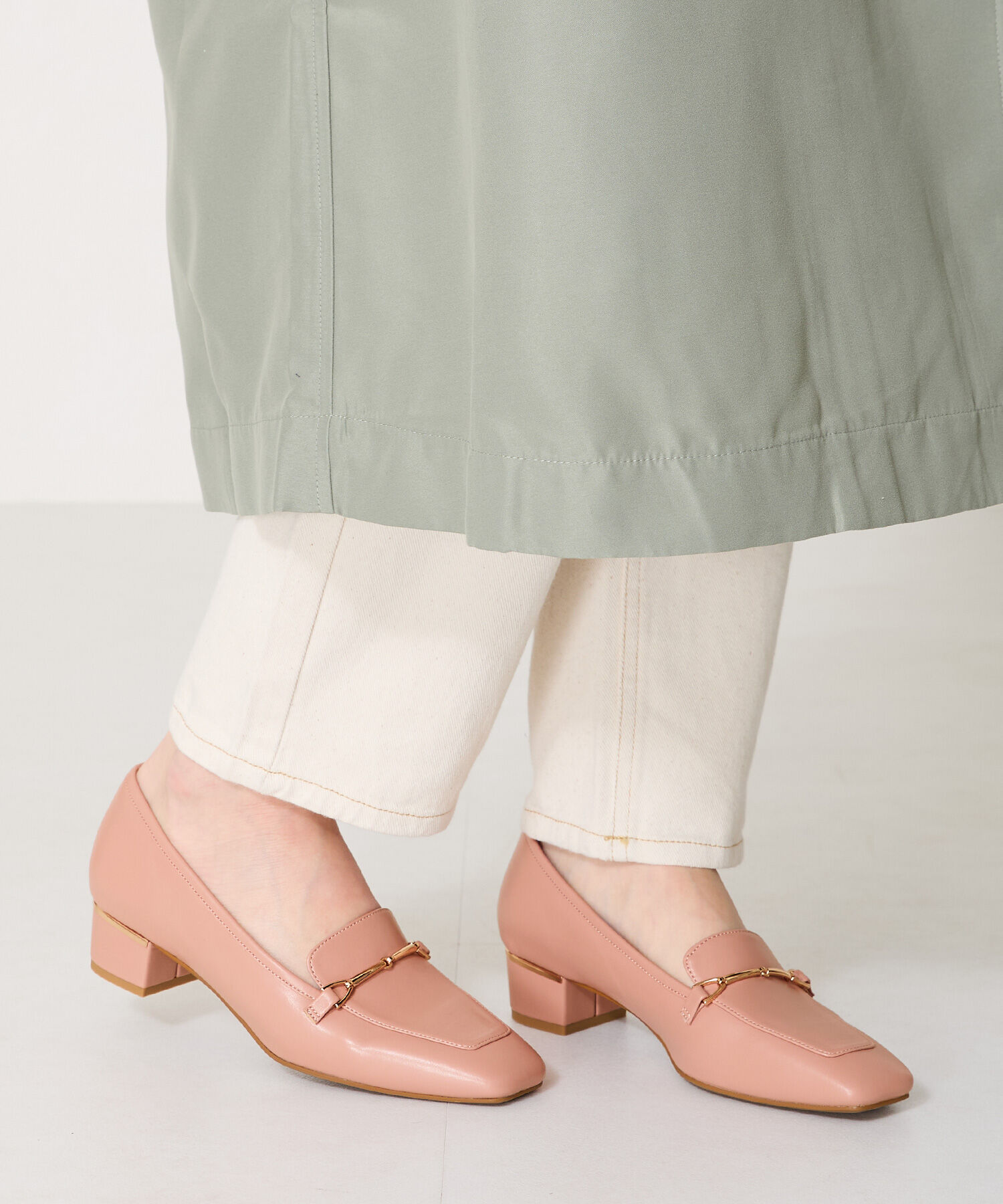 WA Oriental TRaffic「●人気シリーズ●メタリックラインビットヒールローファー/52101 ローファー」|パンプス|