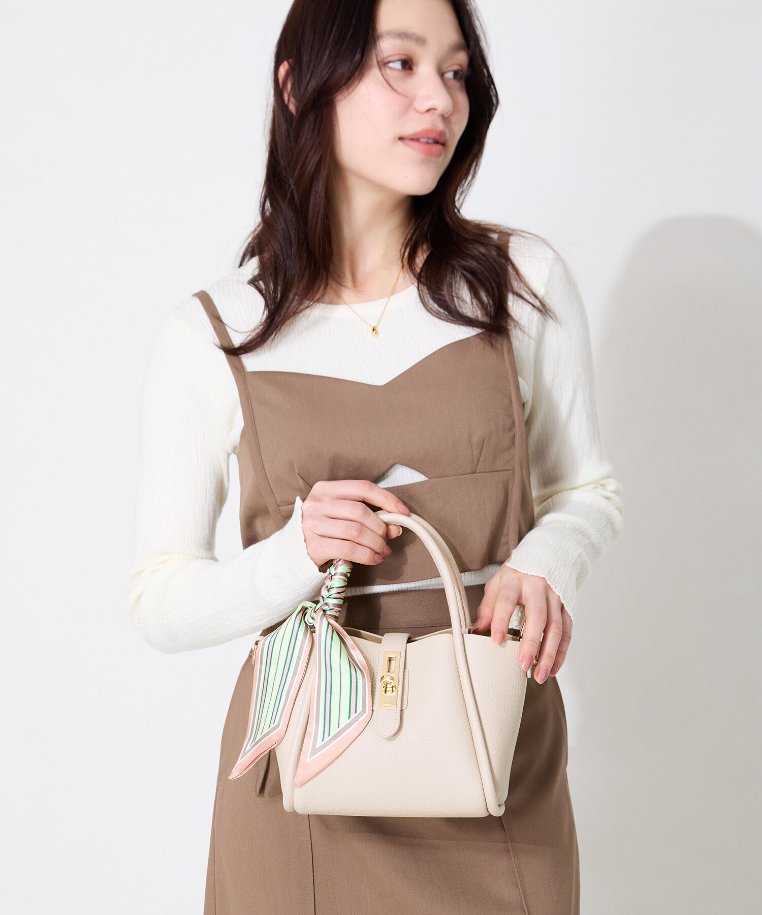 ORiental TRaffic「【新作】●2025春夏新作●スカーフ付き2wayハンドバッグ/BA-252 ハンドバッグ」|ハンドバッグ|BEIGE