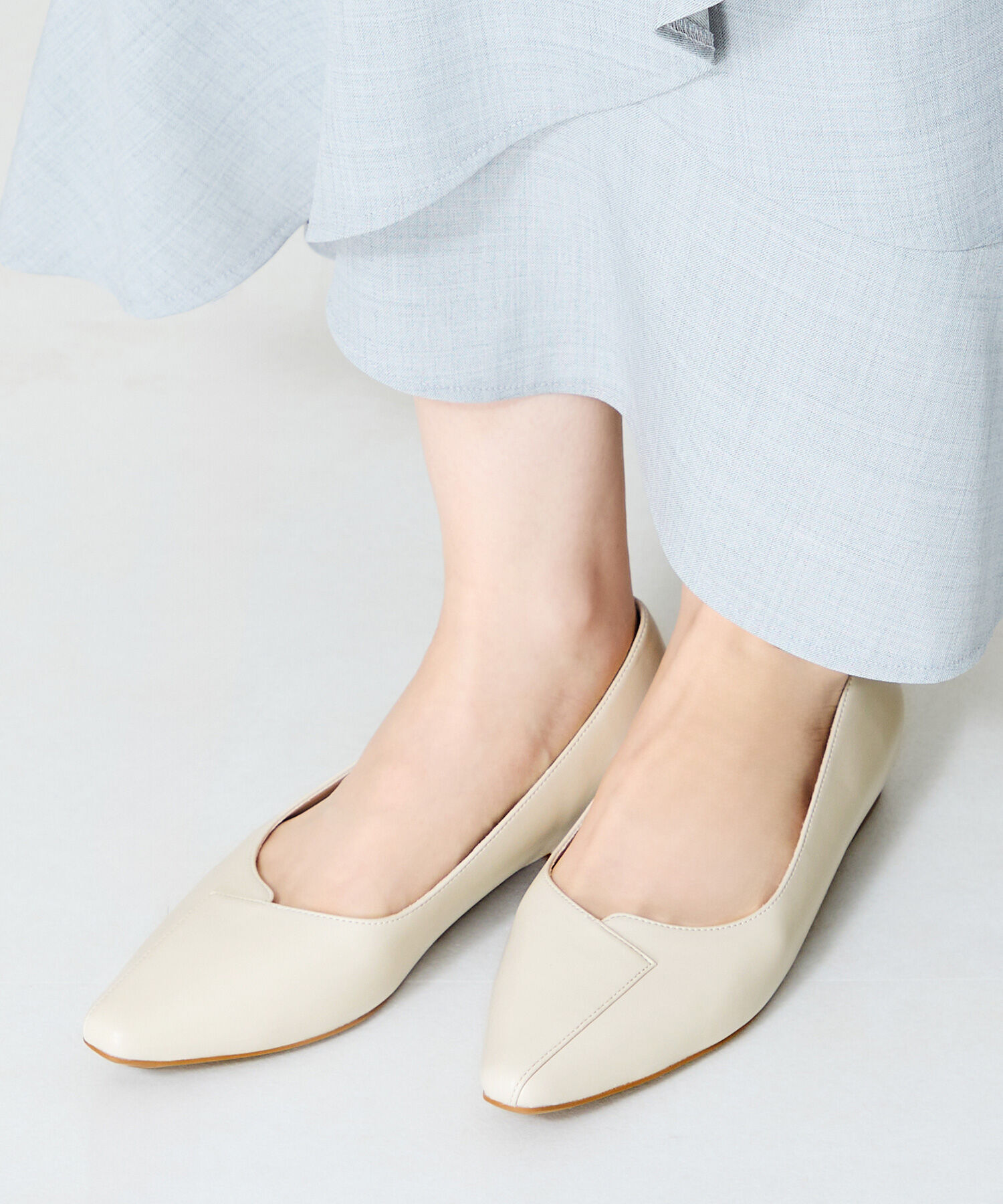 ORiental TRaffic「【WEB限定】アシンメトリーデザイン フラット パンプス /55102 通勤靴 すっきりシルエット」|パンプス|