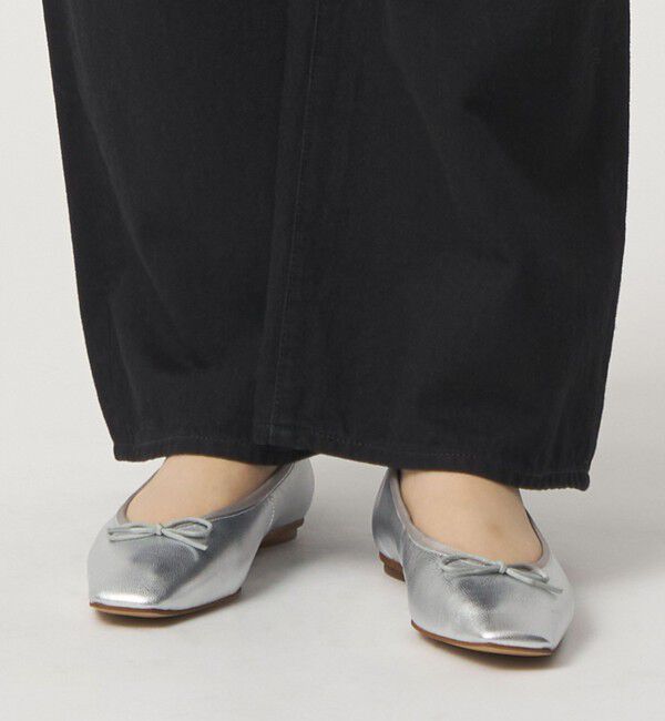 ODETTE E ODILE「スクエアバレエ フラット10&darr;&uarr;」|バレエシューズ|