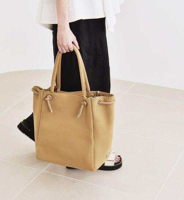 quaranciel「quaranciel: パンチング ロープ デザイン トート バッグ（A4対応）」|トートバッグ|