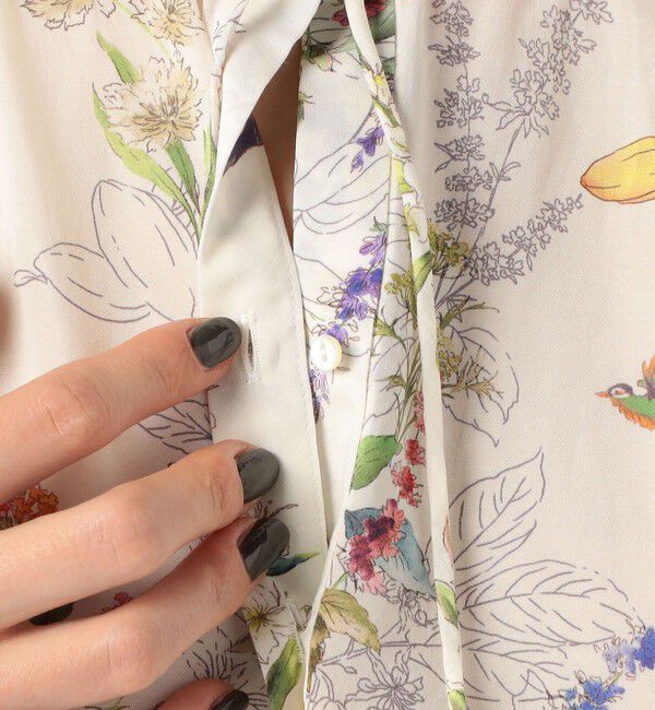 TOMORROWLAND collection「カカオフラワープリント ボウタイブラウス」|シャツ・ブラウス|