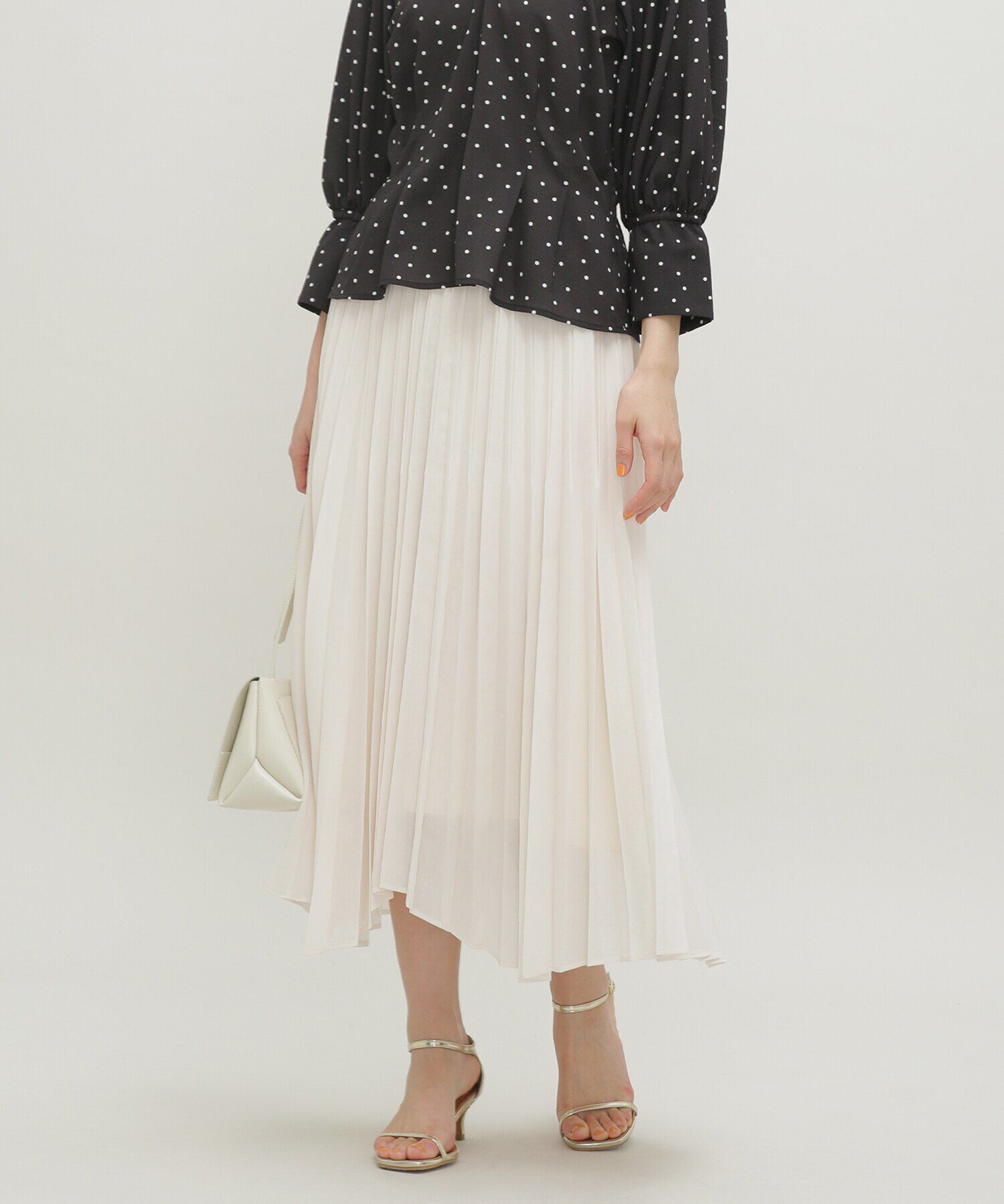 nano･universe「LB.03/ドライシアーイレヘムプリーツスカート」|スカート|オフホワイト1