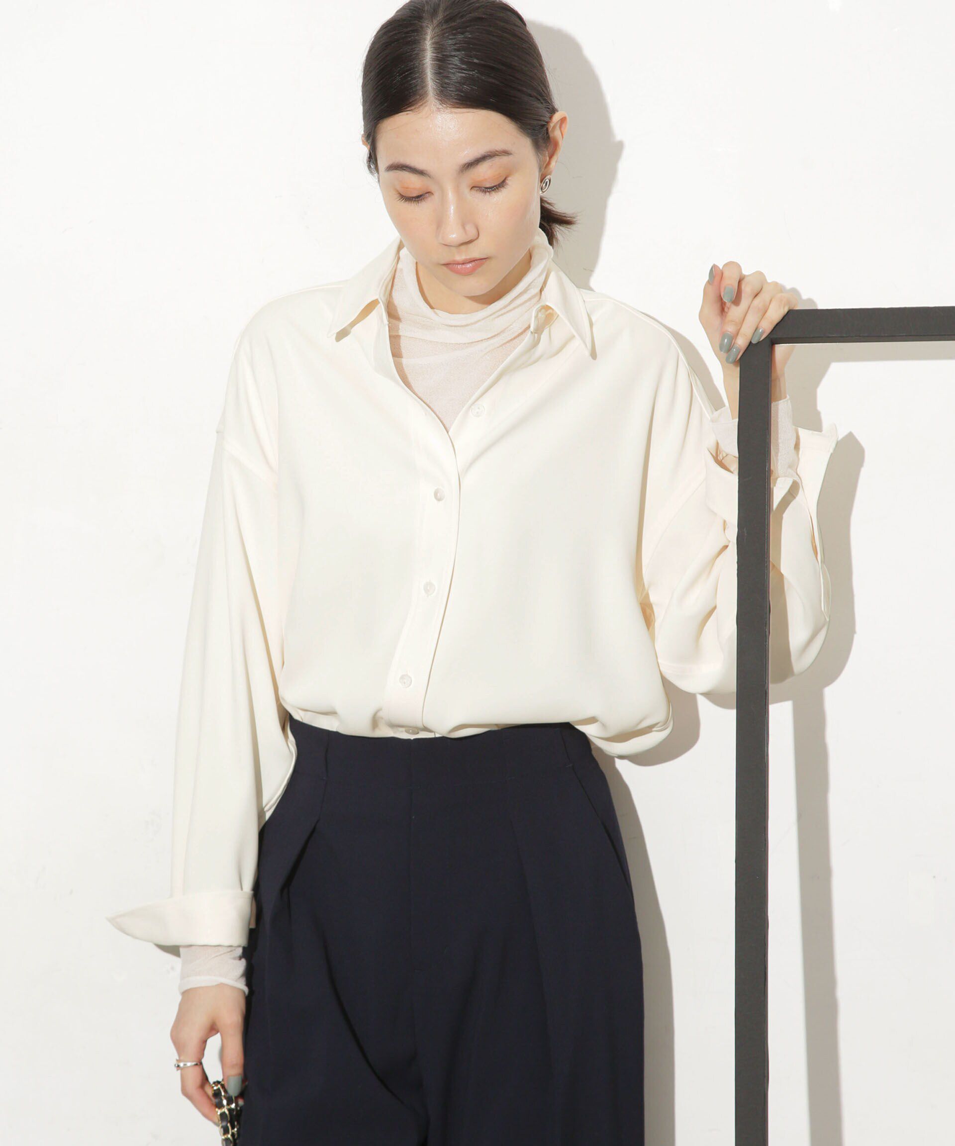 nano･universe「バッククロスドレープシャツ」|シャツ・ブラウス|オフホワイト1