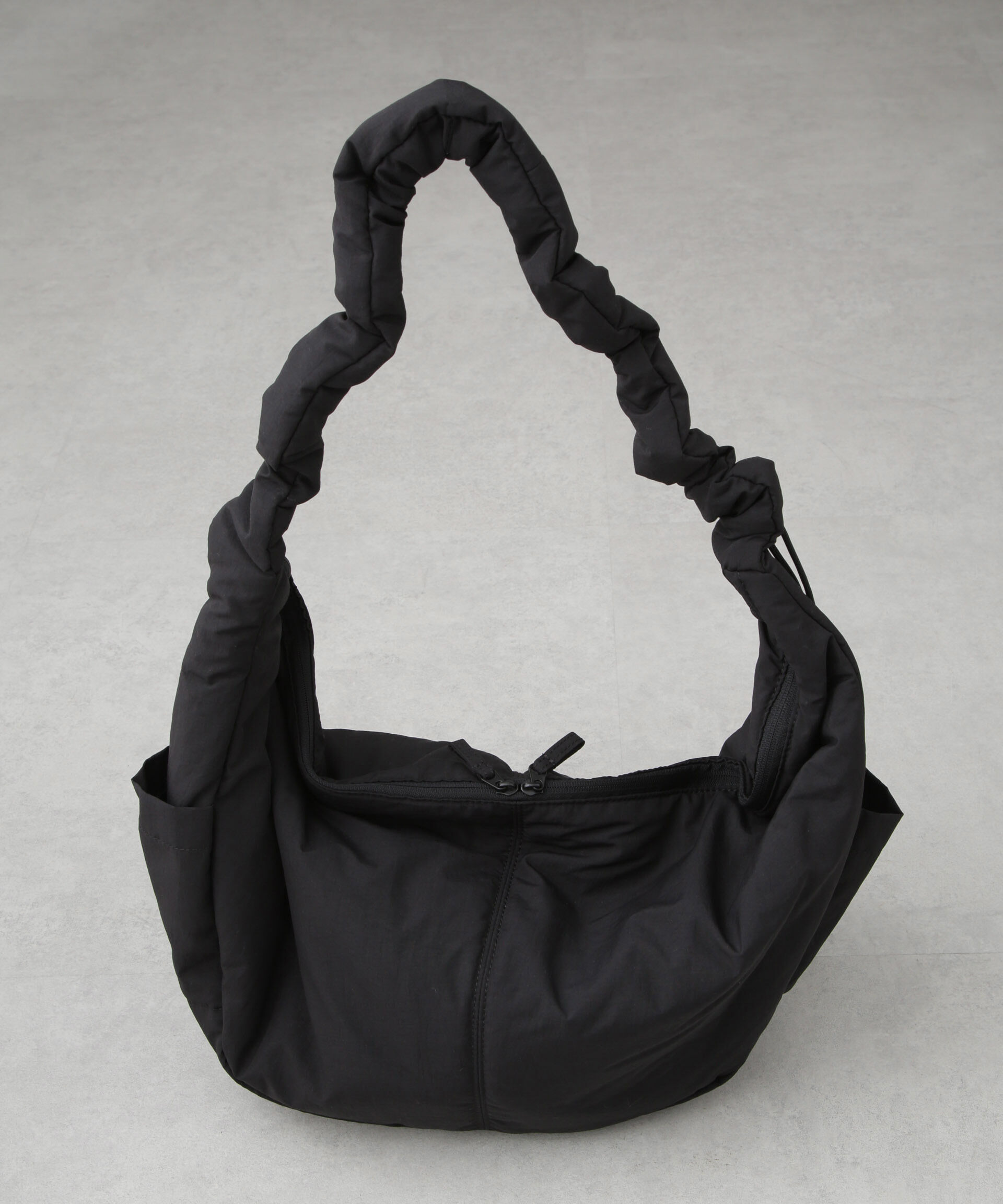 nano･universe「「NJ/CLUB」中綿ハーフムーンショルダーバッグ」|ショルダー・メッセンジャー|