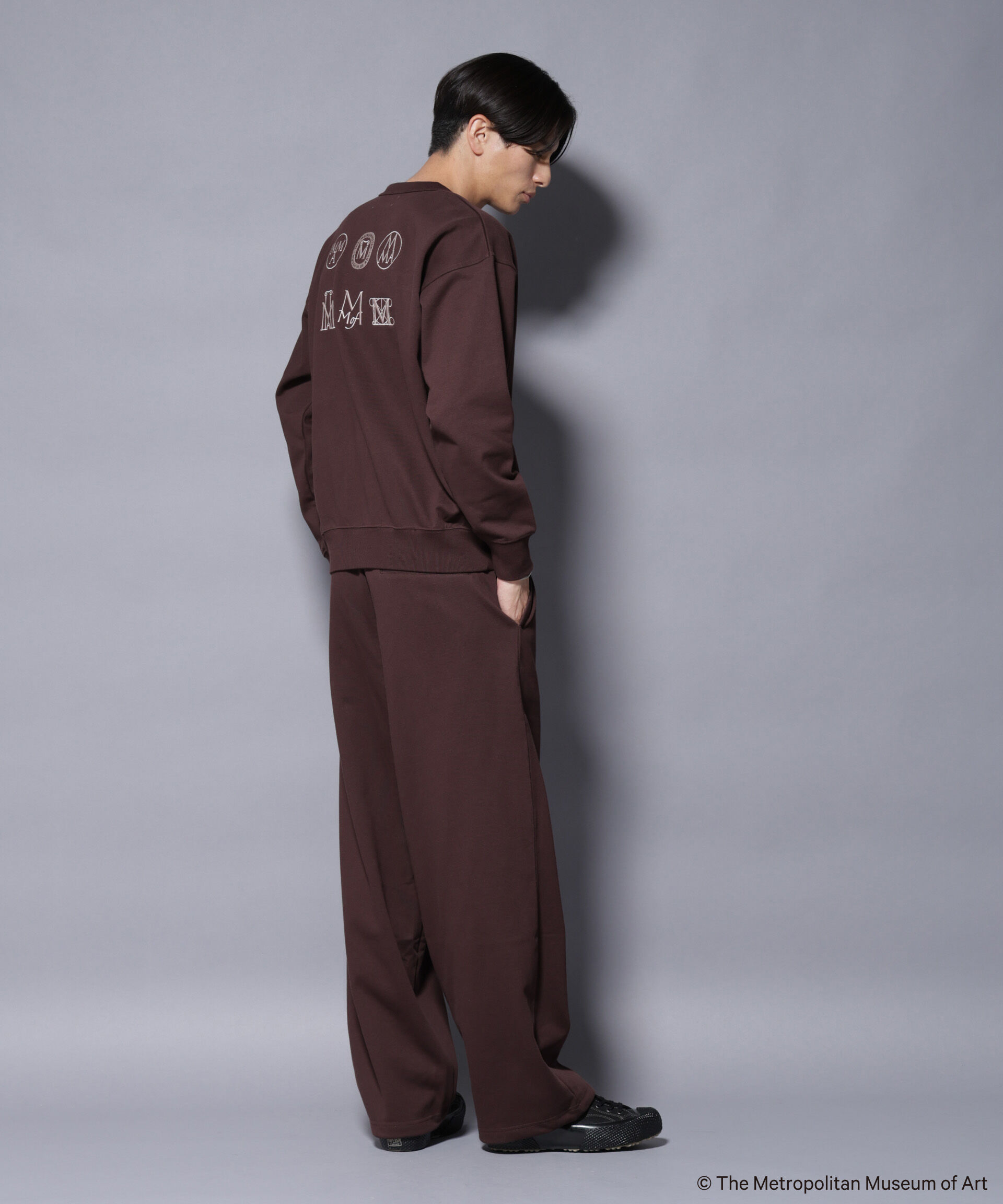 nano･universe「「The Met」ロゴ刺繍 2WAYワイドスウェットパンツ（セットアップ可）」|チノ|