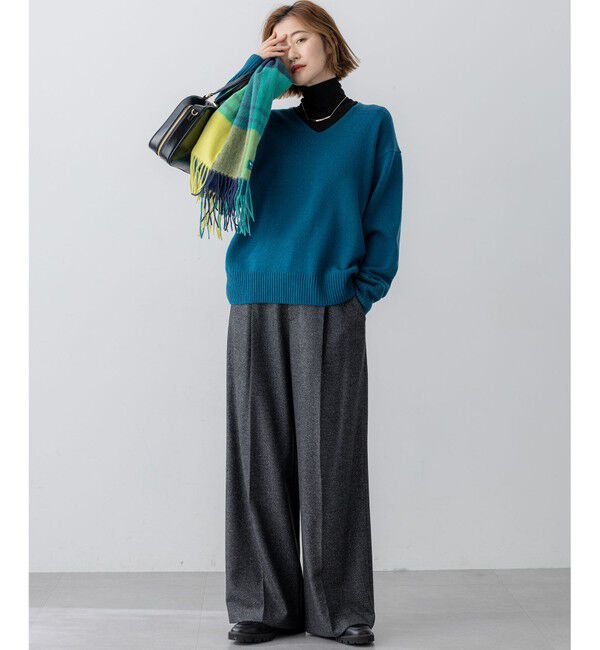 23区「【見上愛さんコラボカラー/VERY・GISELe掲載】カシミヤブレンド Vネック ニット」|ニット・セーター|