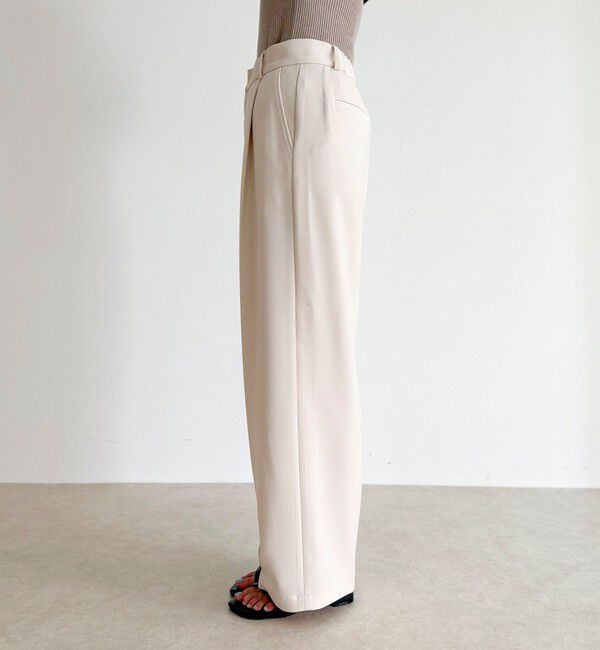 fredy emue「【人気商品の新型】とろみwarmタックスラックス」|スラックス|