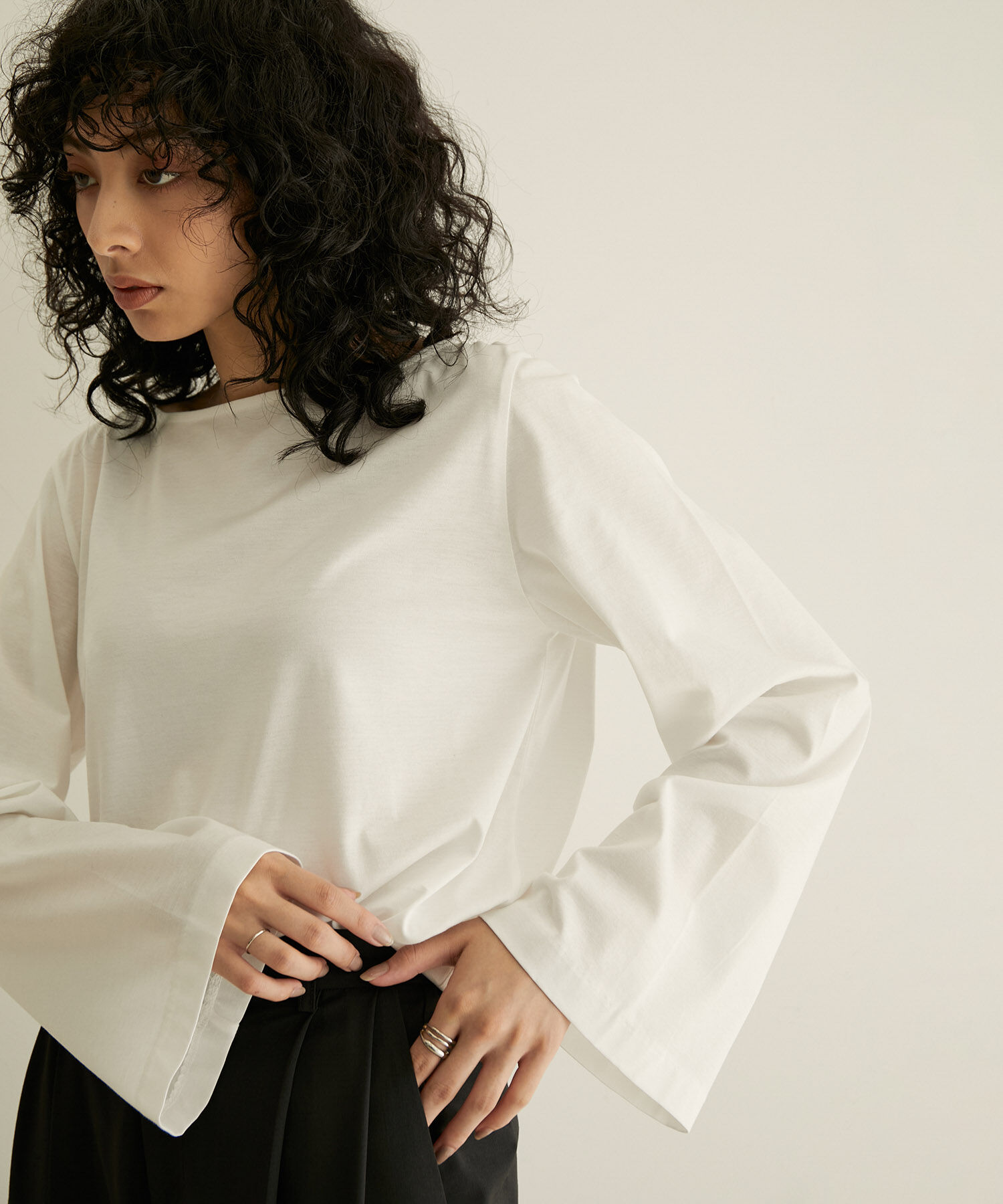 SALON adam et rope'「【UVカット】prima zymフレアースリーブTシャツ」|Tシャツ・カットソー|