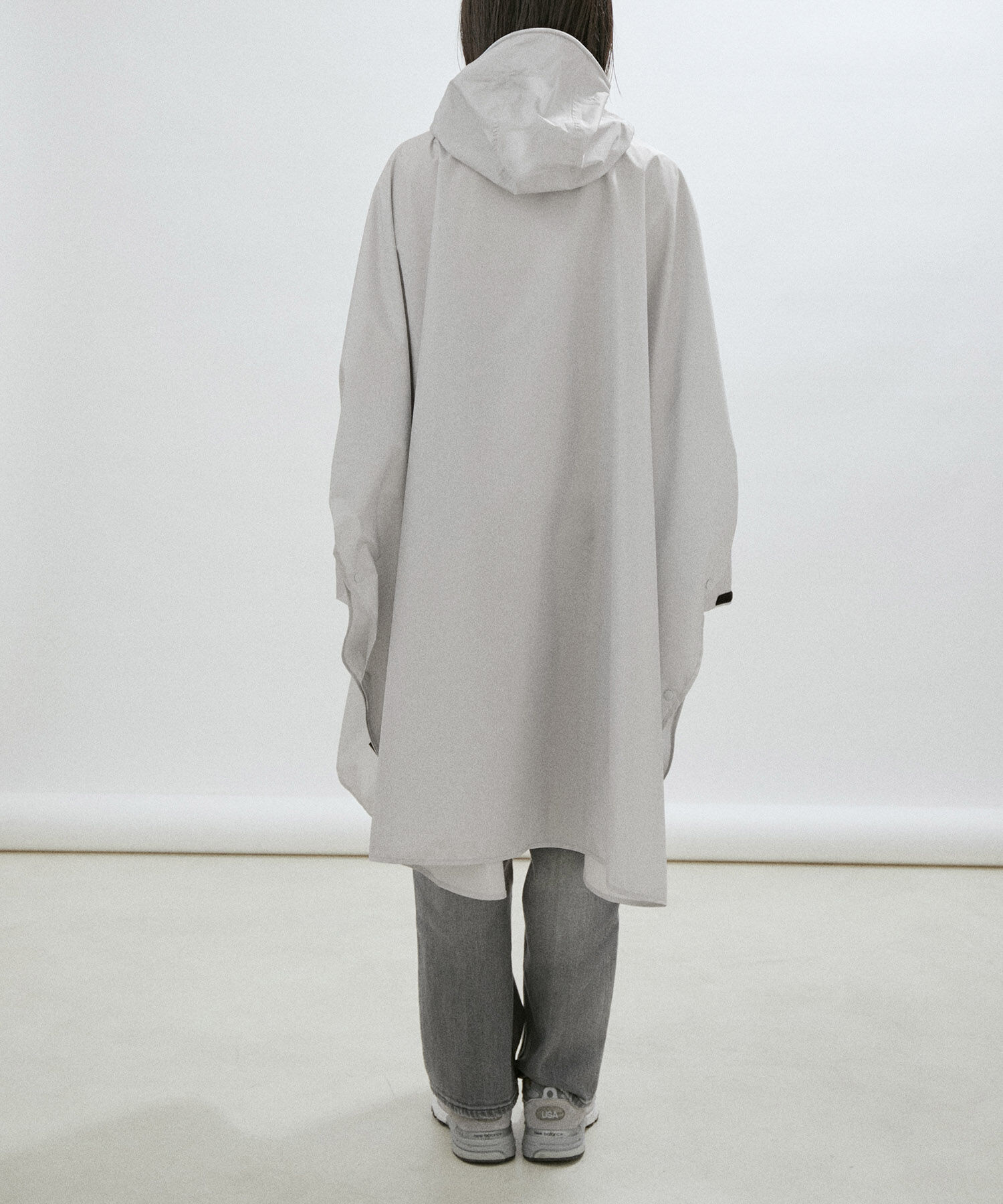 SALON adam et rope'「【雑誌掲載】【KiU for SALON】[ポーチ付き]別注レインポンチョ」|レインコート|