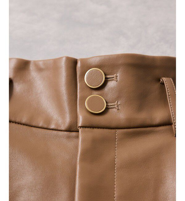 VIS「レザーショートパンツ」|チノ|