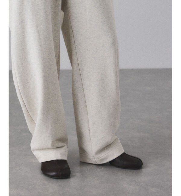 ADAM ET ROPE'「【サステナブル】カーブスウェットパンツ」|チノ|