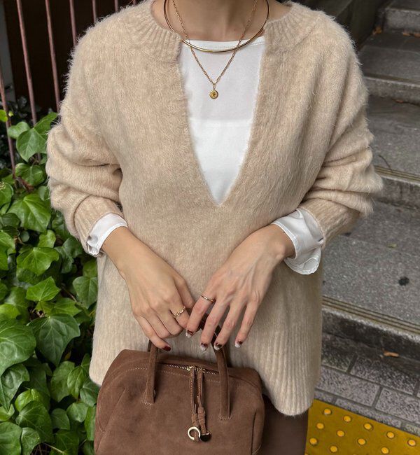  「エアリー深Vニット」|ニット・セーター|ベージュ