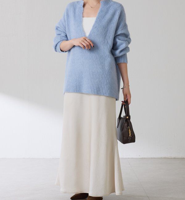  「エアリー深Vニット」|ニット・セーター|