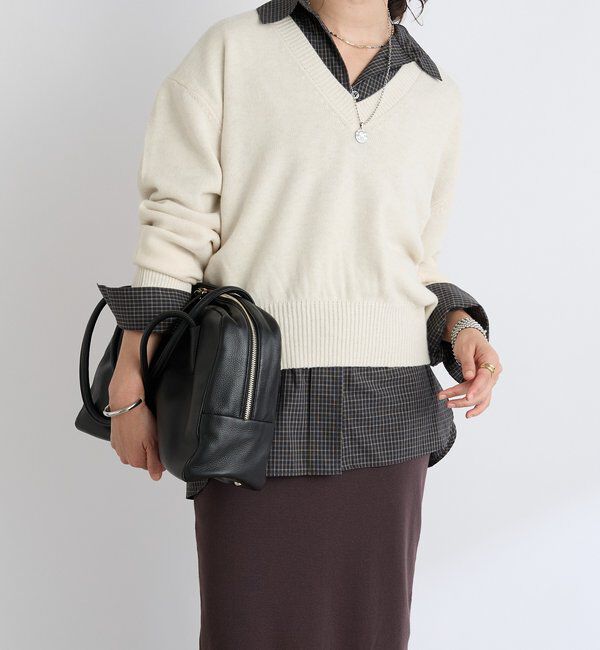  「【女性らしいデコルテライン】ウールVニット」|ニット・セーター|