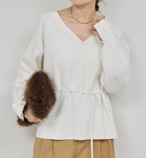  「【CHIKAコラボ】【着やせ&times;時短おしゃれ】タイ付き総針Vネックニット」|ニット・セーター|