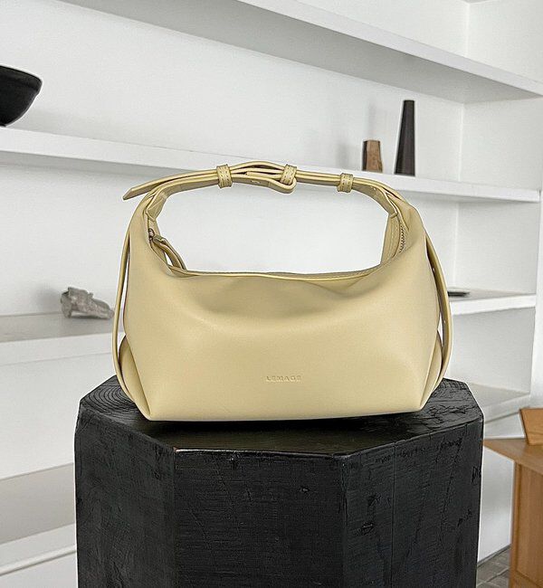  「【新色キャメル/人気のため再入荷/軽量/大容量】ロールハンドルバッグ」|トートバッグ|