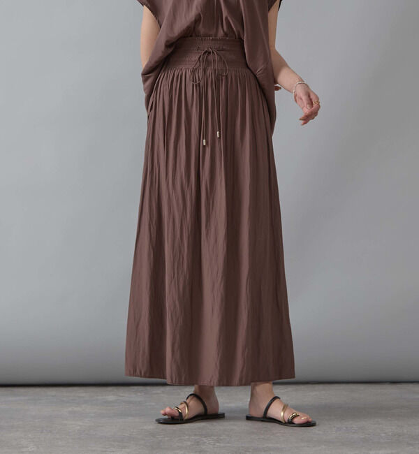 Liesse「シャーリングナロースカート」|スカート|ブラウン