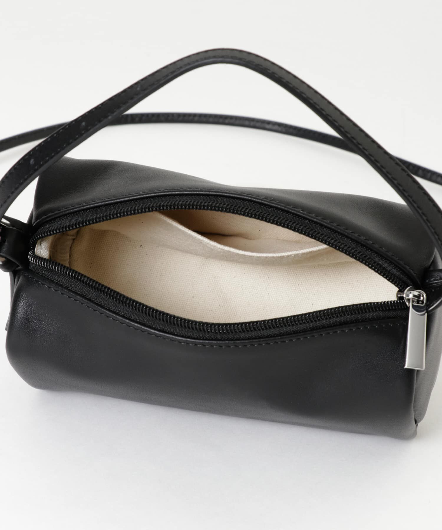 URBAN RESEARCH「LEATHER SQUARE SHOULDER」|ショルダー・メッセンジャー|