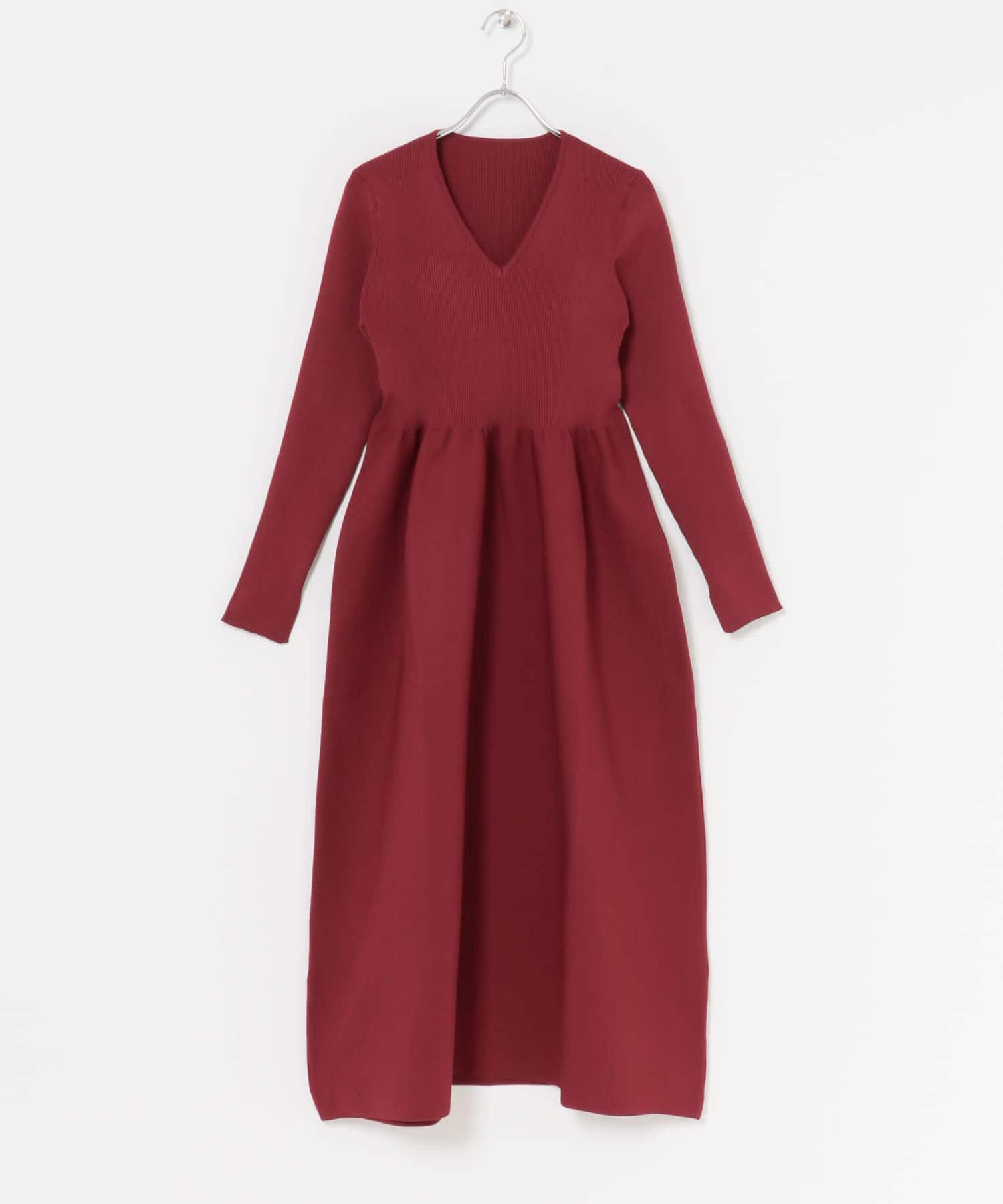 URBAN RESEARCH ROSSO「『WEB/一部店舗限定』フォルムシルエットVネックリブワンピース」|ワンピース|