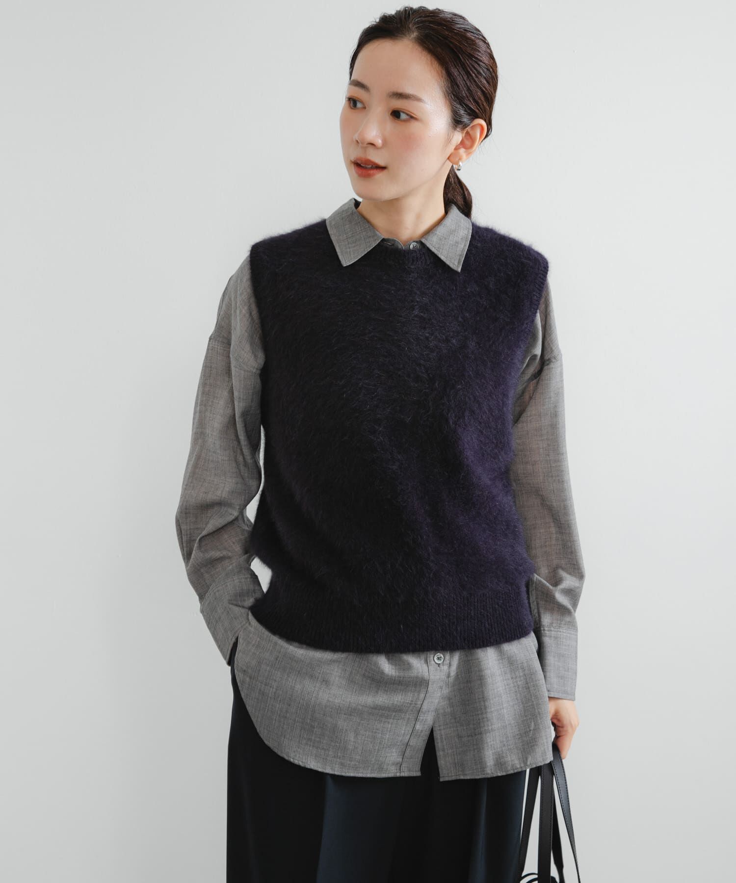 URBAN RESEARCH「FOX/CASHMEREクルーネックベスト」|ベスト・ジレ|ネイビー