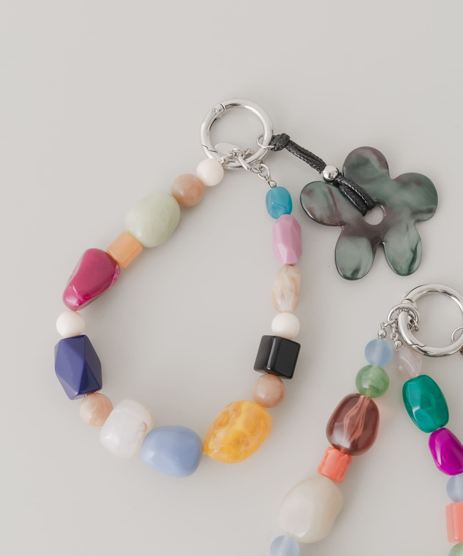 SMELLY「フラワーモチーフカラフルキーチェーン」|チャーム・キーホルダー|