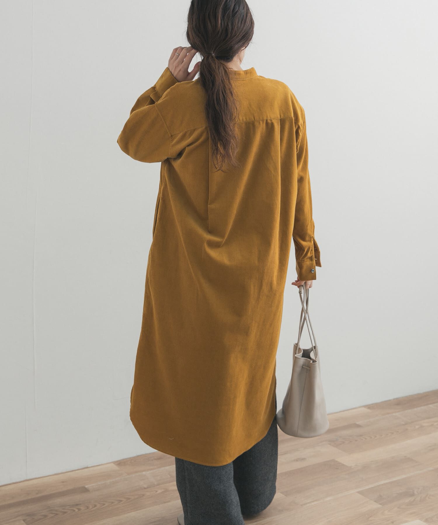 URBAN RESEARCH DOORS「『WEB/一部店舗限定カラー』『UR TECH』コーデュロイシャツワンピース」|ワンピース|