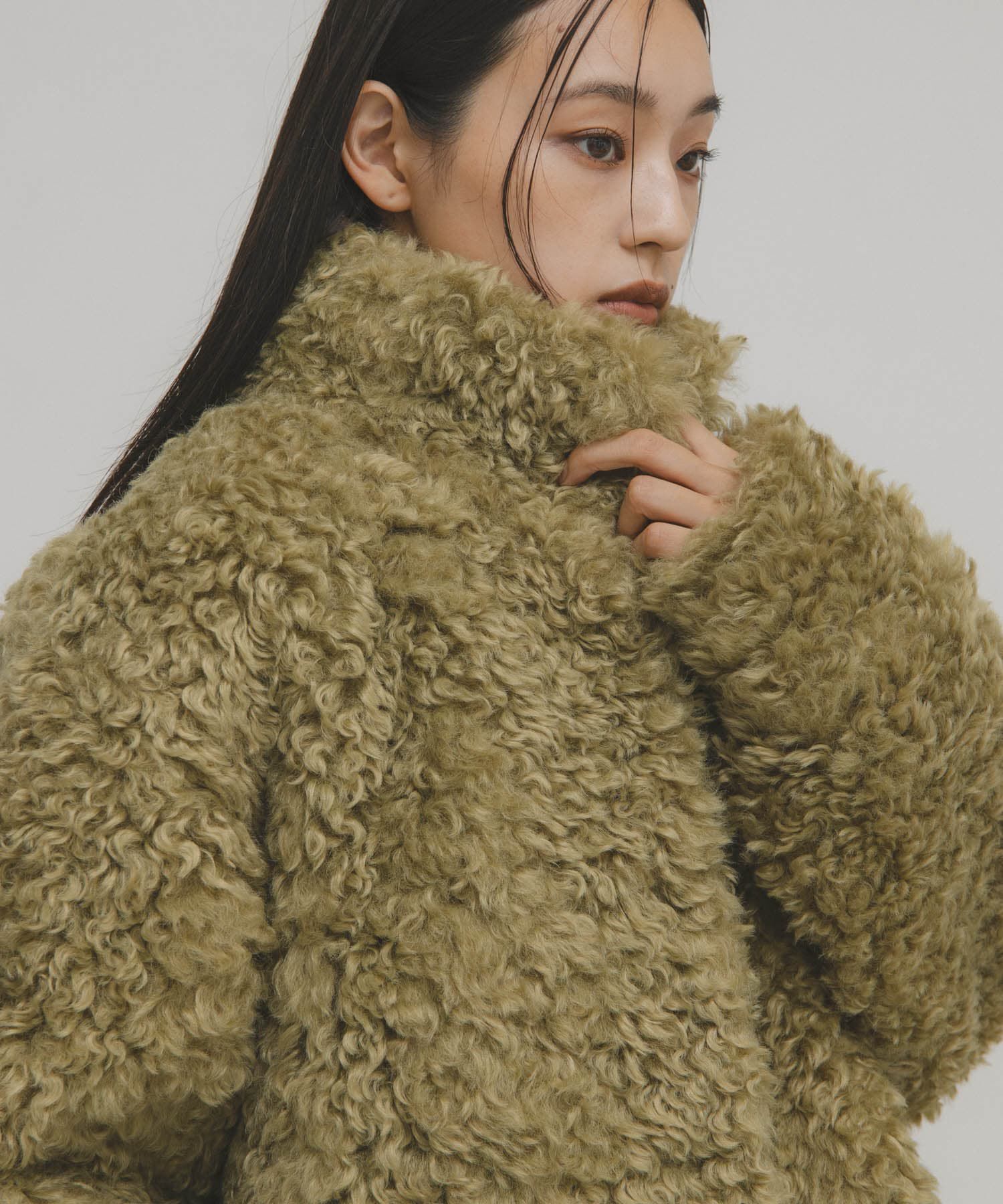  「フォルムボアジャケット」|ノーカラーコート|