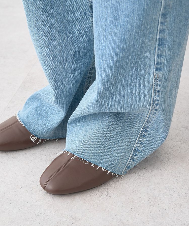 earth music&ecology「セルフカットストレッチフレアデニムパンツ」|デニム|