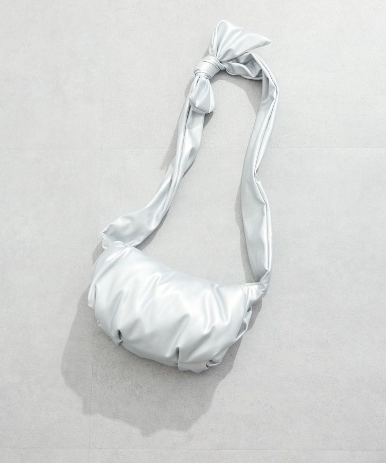 Green Parks「・QUON ギャザーリボンショルダー」|ショルダー・メッセンジャー|Silver