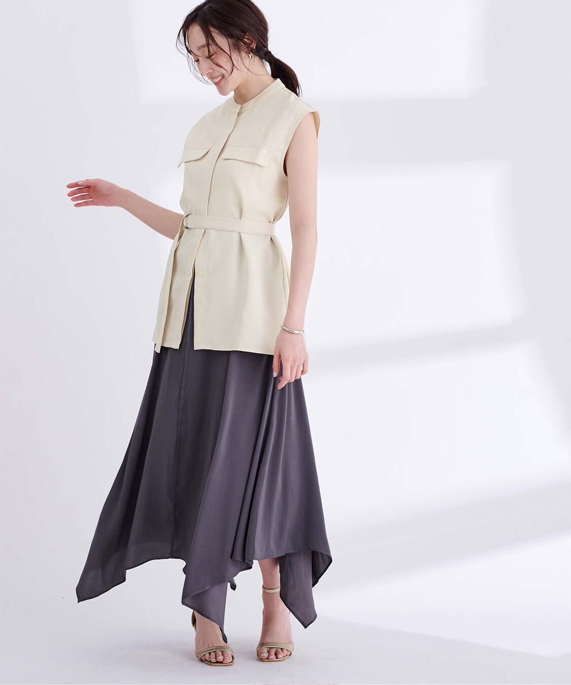 ur's「リネンライクノースリーブトップス」|シャツ・ブラウス|