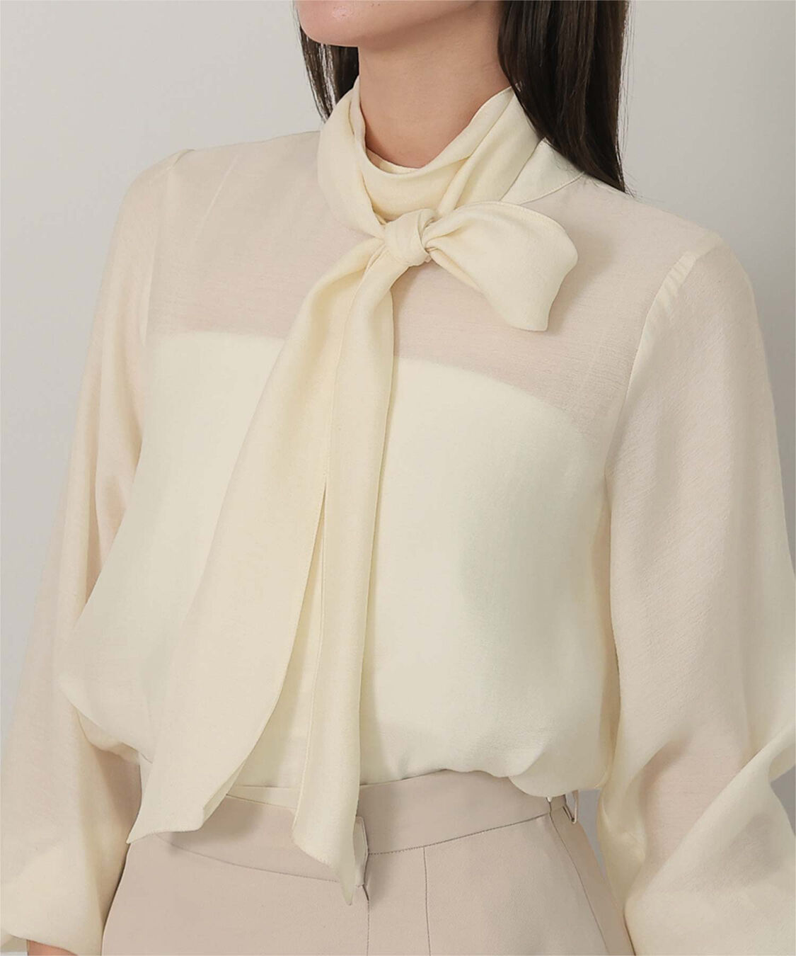 ur's「ボウタイ付シアーハイネックブラウス」|シャツ・ブラウス|