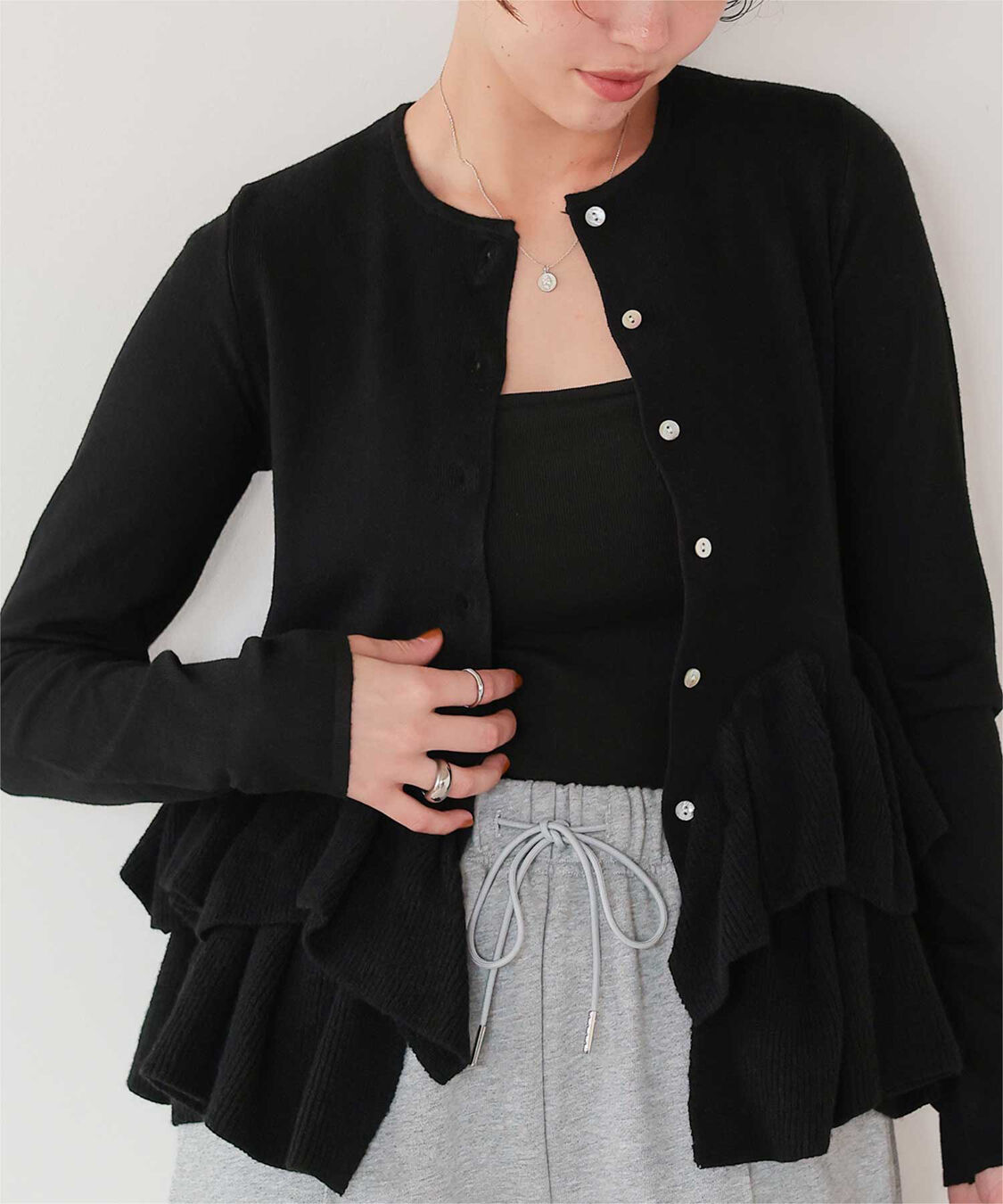 titivate「フリルヘムニットカーディガン」|ニット・セーター|