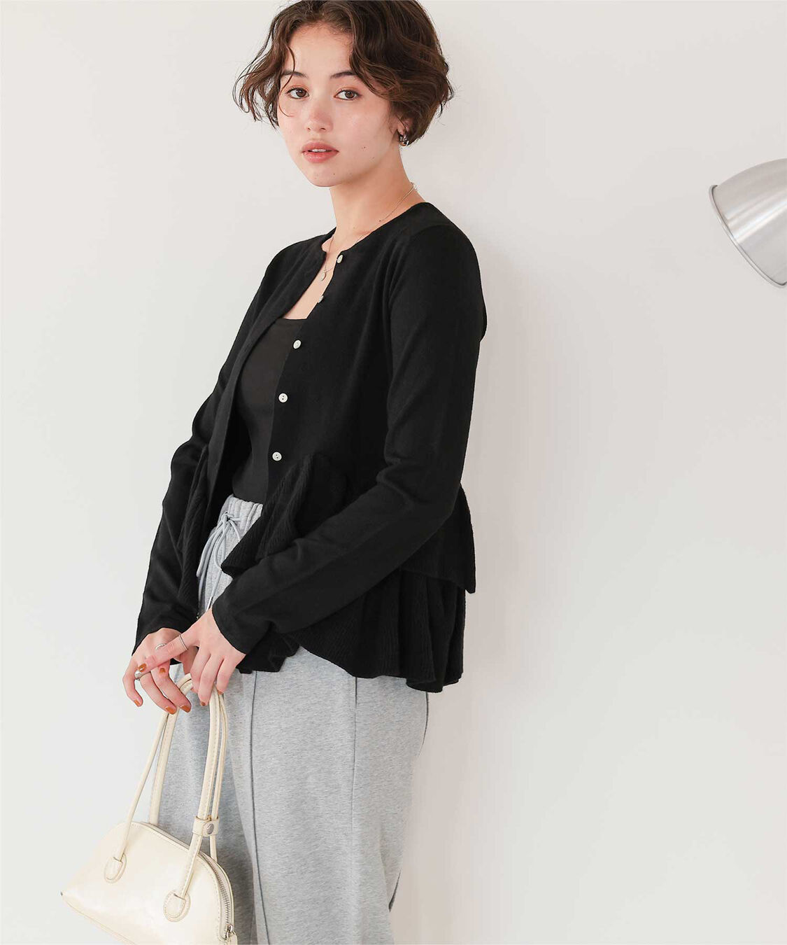 titivate「フリルヘムニットカーディガン」|ニット・セーター|