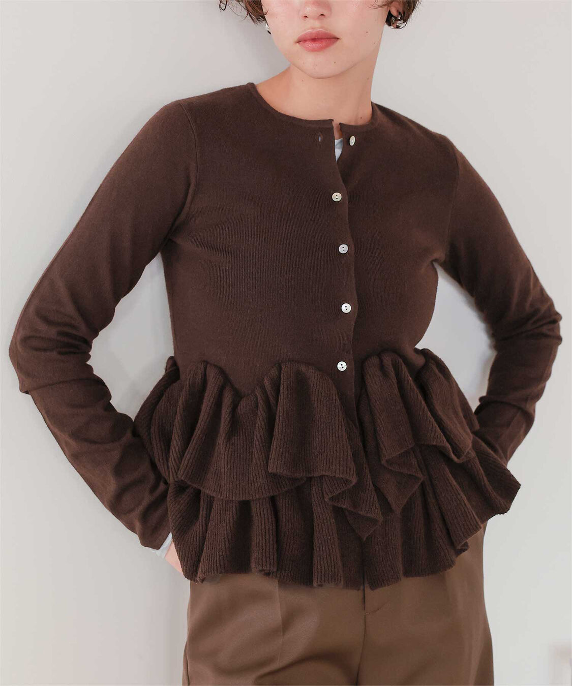 titivate「フリルヘムニットカーディガン」|ニット・セーター|ブラウン