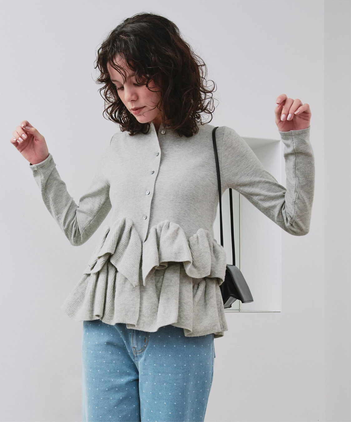 titivate「フリルヘムニットカーディガン」|ニット・セーター|グレー