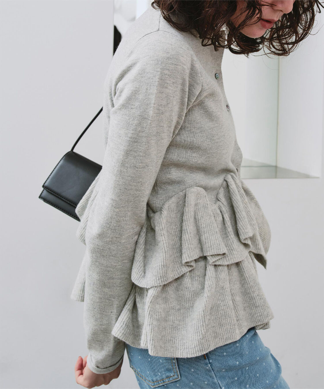 titivate「フリルヘムニットカーディガン」|ニット・セーター|