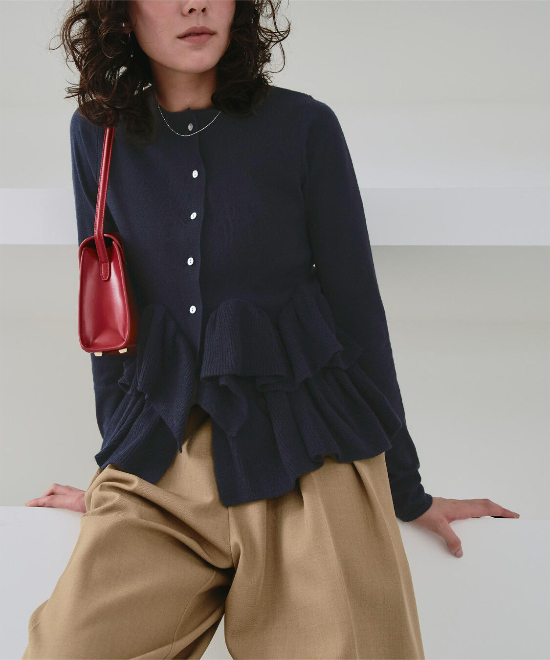 titivate「フリルヘムニットカーディガン」|ニット・セーター|ネイビー