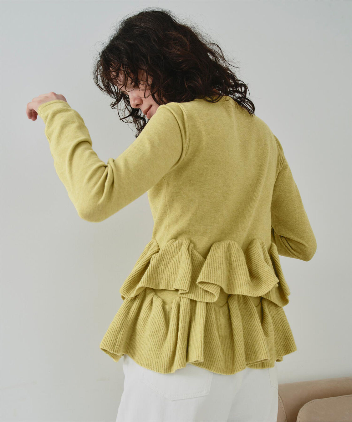 titivate「フリルヘムニットカーディガン」|ニット・セーター|